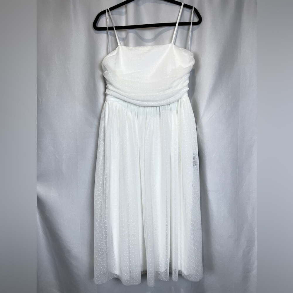 Lulu’s Darling Sweetheart White Swiss Dot Ruched Midi Dress size Medium NWT